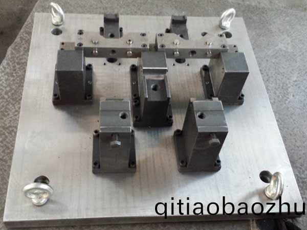 專(zhuan)用裌(jia)具(ju)